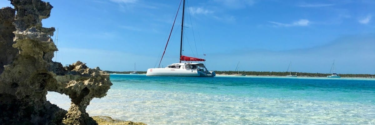 Pascal et Marie à bord de leur NEEL 45