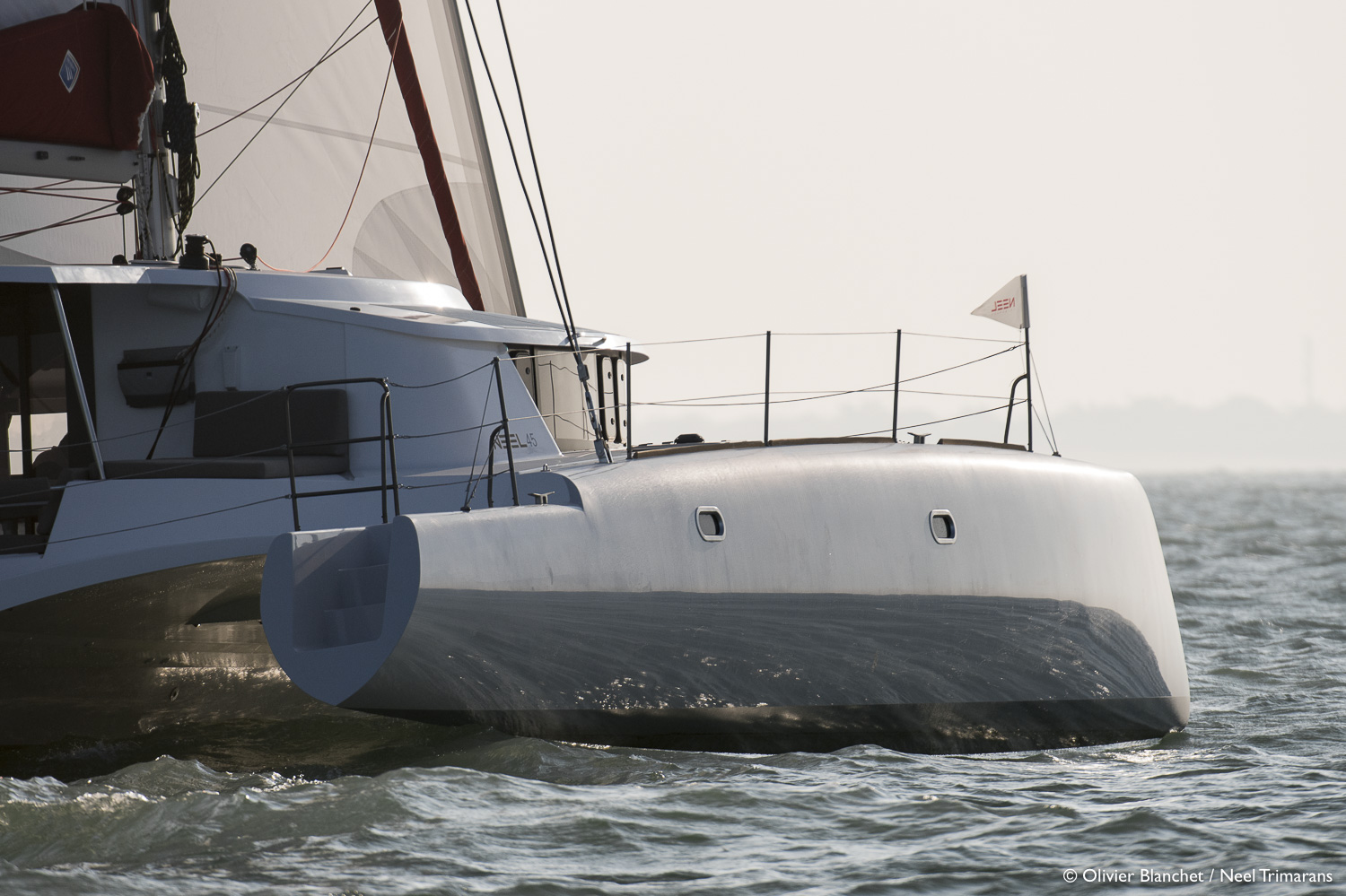 Banque Images Navigation Neel 45 Evolution - Neel Trimarans au large de La Rochelle