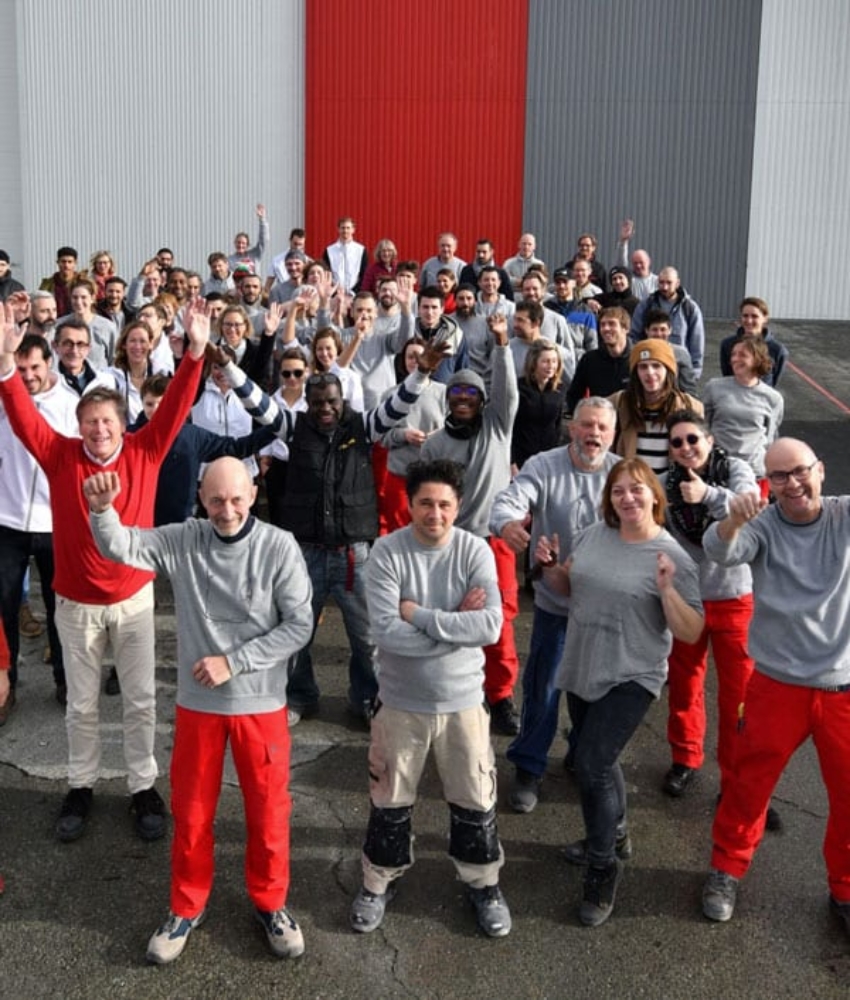 NEEL-TRIMARANS maintains its investment projects.